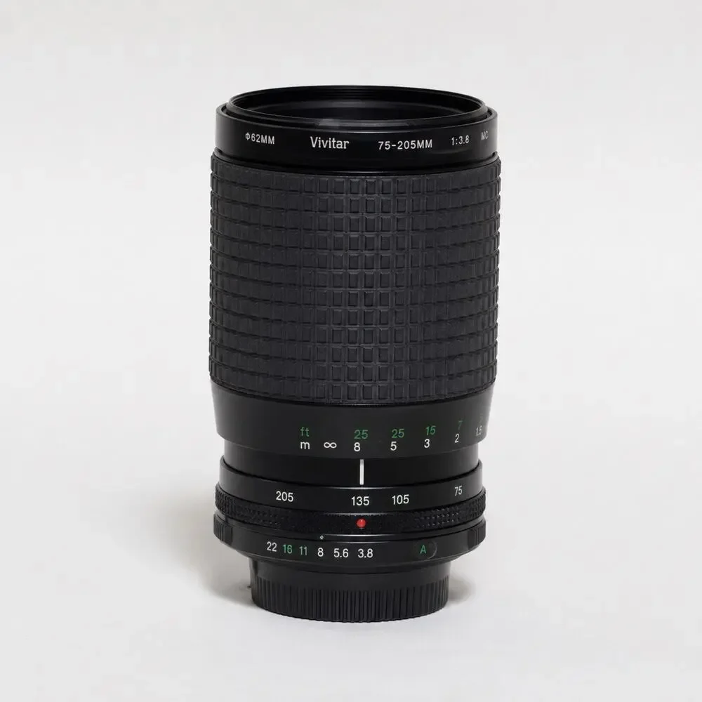 Vivitar 75-205mm f/3.8 MC Macro Focusing Zoom Lens Manual Focus Lens Caps/ UV